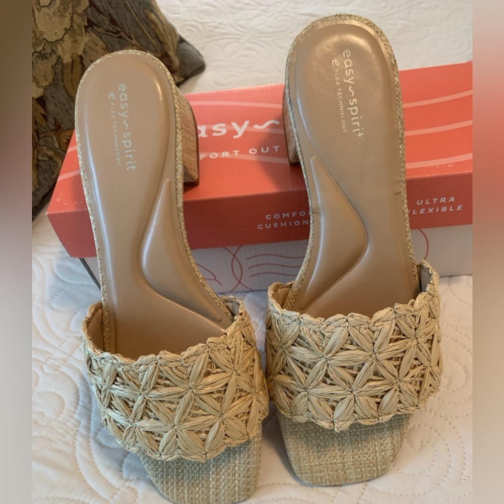 NWOT-EASY SPIRIT “ROSARIOS” RAFFIA SUMMER SANDALS SIZE 10M - Picture 2 of 4